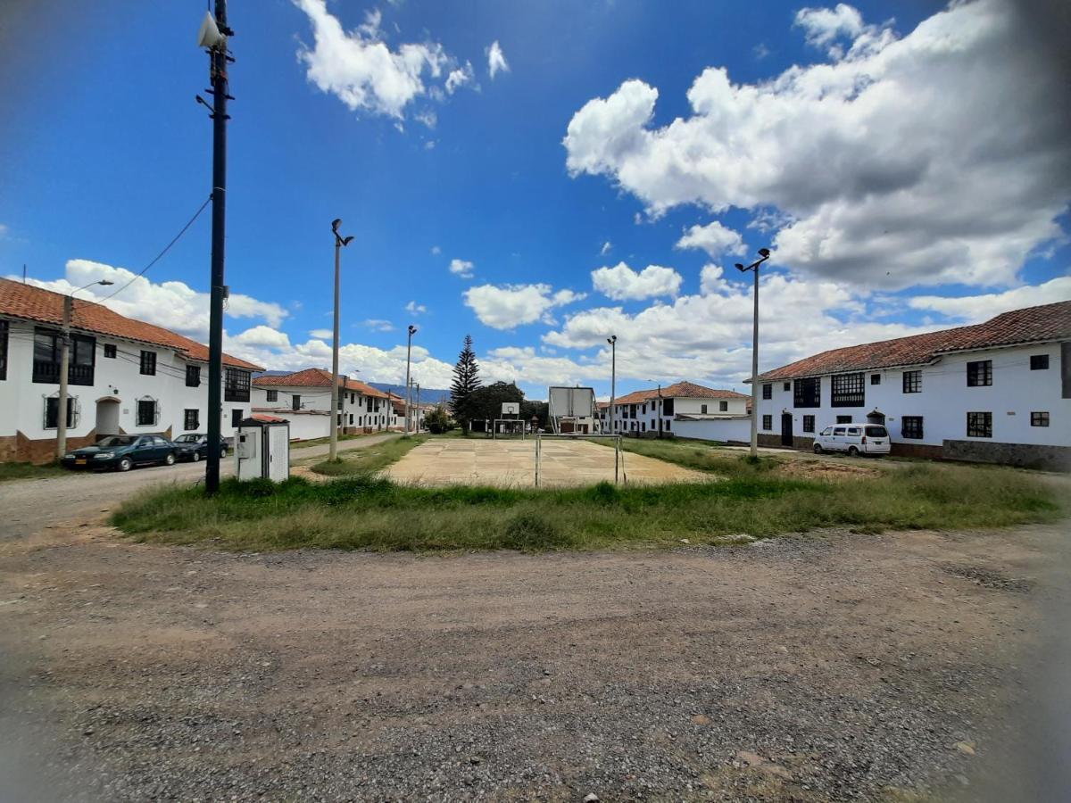 Aparta Hotel El Refugio De Maria Villa de Leyva Ngoại thất bức ảnh